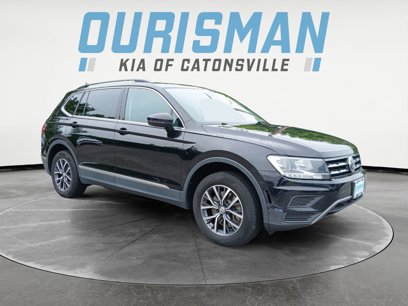 Used 2020 Volkswagen Tiguan SE w/ Panoramic Sunroof Package