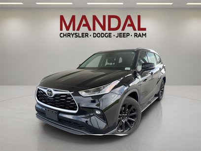Used 2021 Toyota Highlander XLE