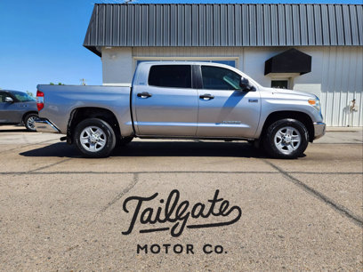 Used 2015 Toyota Tundra SR5 w/ SR5 Upgrade Package