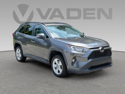Used 2019 Toyota RAV4 XLE w/ Phone Cable & Charge Package