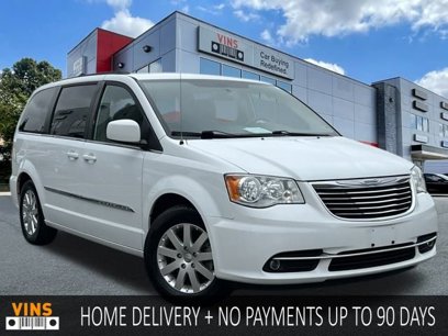 Used 2015 Chrysler Town & Country Touring w/ Trailer Tow Group