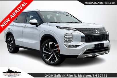 Used 2023 Mitsubishi Outlander SE