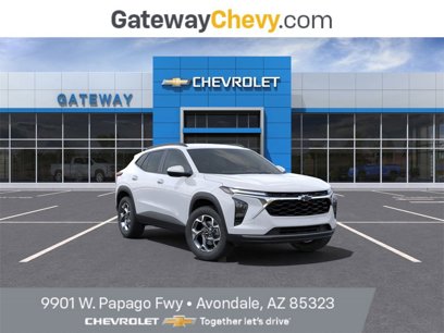 New 2025 Chevrolet Trax LT w/ LPO, Blackout Package