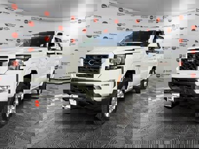 Used 2022 Nissan Frontier SV