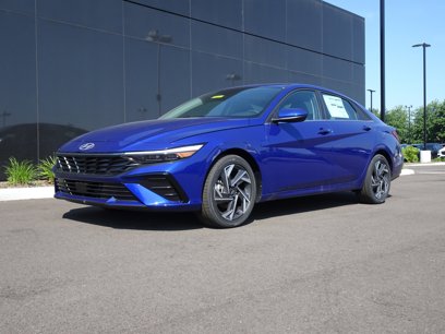 New 2025 Hyundai Elantra SEL