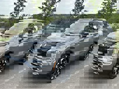Used 2023 Mitsubishi Outlander SE