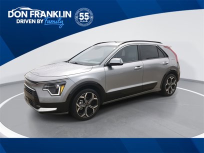Used 2023 Kia Niro EX Touring