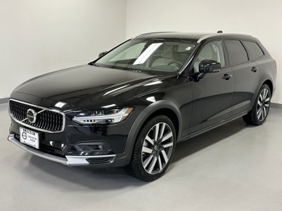 New 2024 Volvo V90 B6 Cross Country Plus w/ Protection Package Premier