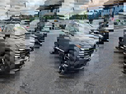 New 2025 Nissan Kicks SR