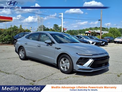 New 2025 Hyundai Sonata SE