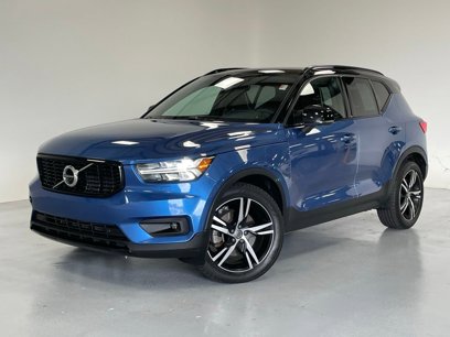 Used 2021 Volvo XC40 T5 R-Design w/ Advanced Package