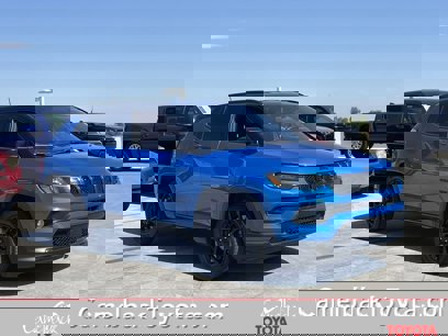Used 2023 Jeep Compass Altitude