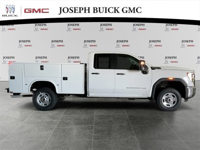 New 2023 GMC Sierra 3500 Pro w/ Convenience Package