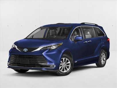 New 2025 Toyota Sienna XLE
