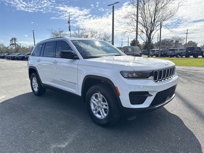New 2025 Jeep Grand Cherokee Laredo w/ Luxury Tech Group I