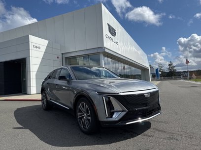 New 2025 Cadillac Lyriq Luxury