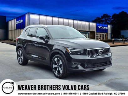 New 2025 Volvo XC40 B5 Plus w/ Protection Package Premier