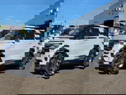 New 2025 Ford Explorer Active w/ Active Comfort Package