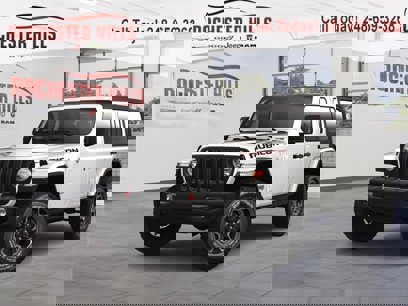 New 2023 Jeep Wrangler Unlimited Rubicon w/ Steel Bumper Group