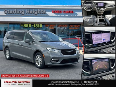 Used 2022 Chrysler Pacifica Touring-L