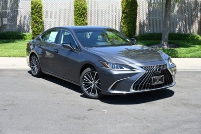 New 2025 Lexus ES 350 w/ Premium Package