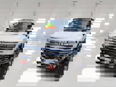 New 2025 GMC Hummer EV 3X w/ LPO, Illumination Package