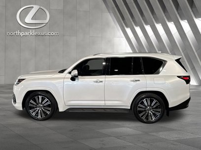 Certified 2023 Lexus LX 600 4WD w/ Luxury Package