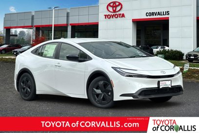 New 2025 Toyota Prius LE
