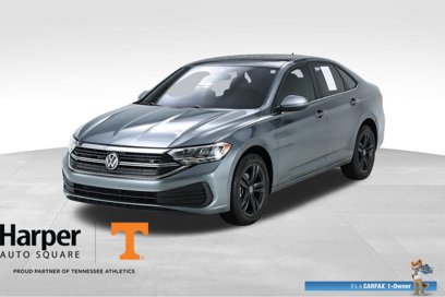 Used 2024 Volkswagen Jetta SE w/ Panoramic Sunroof Package