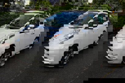 Used 2013 Nissan Leaf SV
