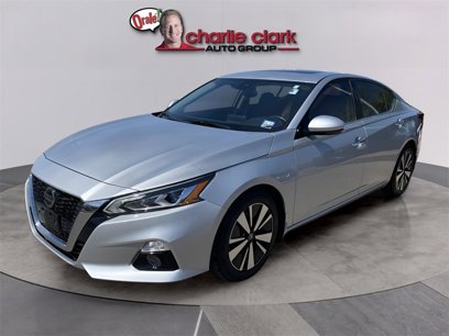 Used 2022 Nissan Altima 2.5 SL