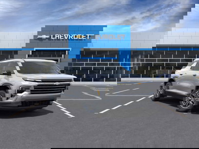 New 2025 Chevrolet Traverse LT w/ Driver Confidence Package