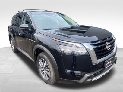 Used 2023 Nissan Pathfinder SL