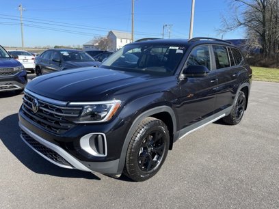 New 2024 Volkswagen Atlas Peak Edition SEL