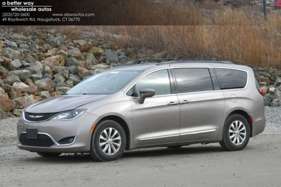 Used 2017 Chrysler Pacifica Touring-L