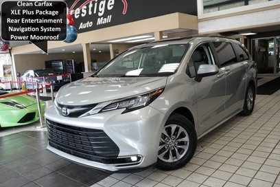 Used 2021 Toyota Sienna XLE
