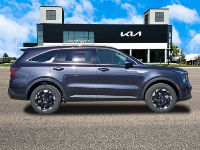 New 2025 Kia Sorento S