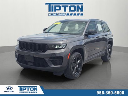 Used 2023 Jeep Grand Cherokee Altitude