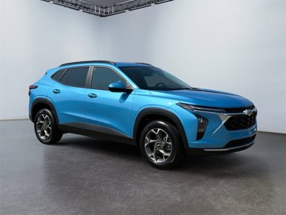 New 2025 Chevrolet Trax LT w/ Driver Confidence Package