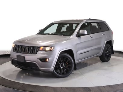 Used 2017 Jeep Grand Cherokee Altitude