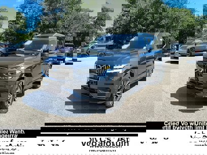Certified 2022 Volvo XC90 T6 Momentum w/ Advanced Package