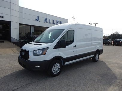 New 2024 Ford Transit 250 148 Medium Roof w/ Exterior Upgrade Package