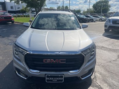 Used 2022 GMC Terrain SLE w/ Driver Convenience Package
