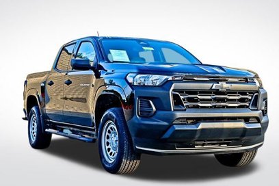 Used 2025 Chevrolet Colorado W/T w/ Advanced Trailering Package