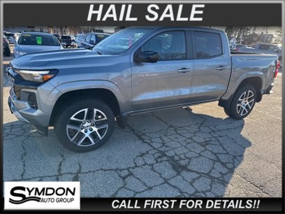 Used 2024 Chevrolet Colorado Z71 w/ Z71 Convenience Package 2