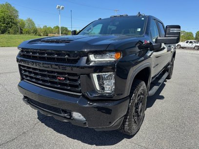 Used 2022 Chevrolet Silverado 2500 LT w/ Midnight Edition