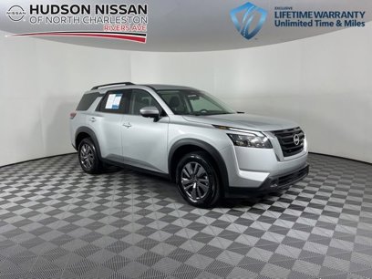 Used 2025 Nissan Pathfinder SV