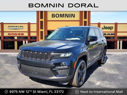 New 2025 Jeep Grand Cherokee Limited w/ Black Appearance Package