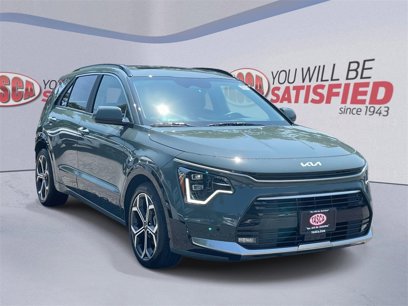 Used 2025 Kia Niro SX Touring