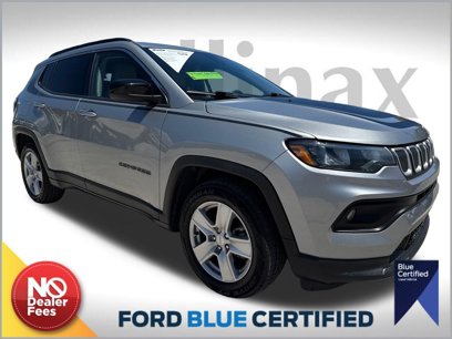 Used 2022 Jeep Compass Latitude w/ Mopar Graphics Package